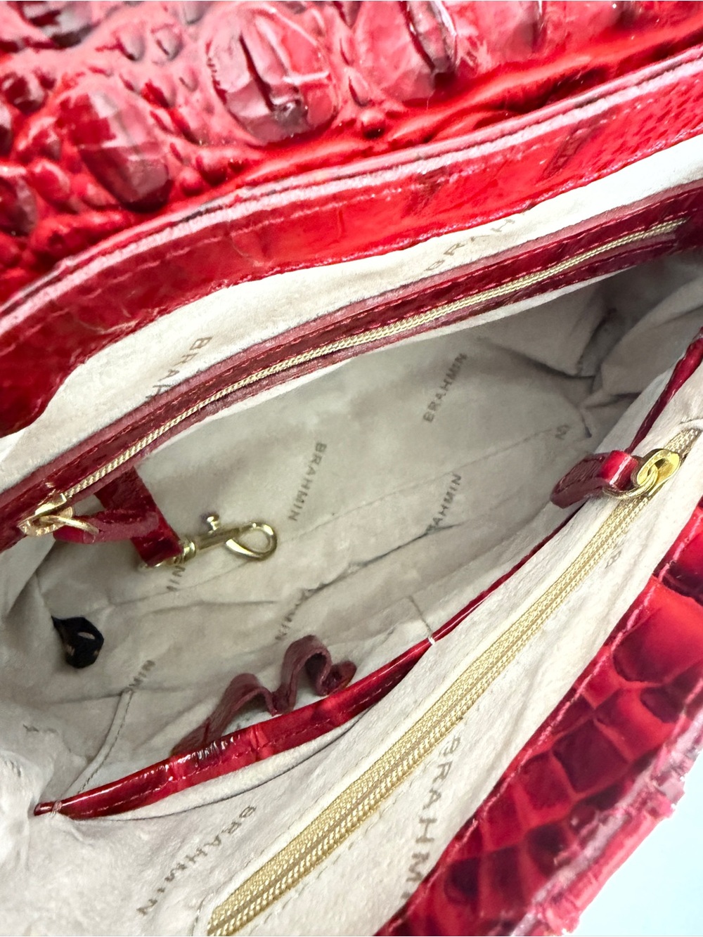 Vtg Brahmin Women's Shoulder Bag Red Croc Embossed Leather Small Gold Chain Lux - Picture 6 of 15